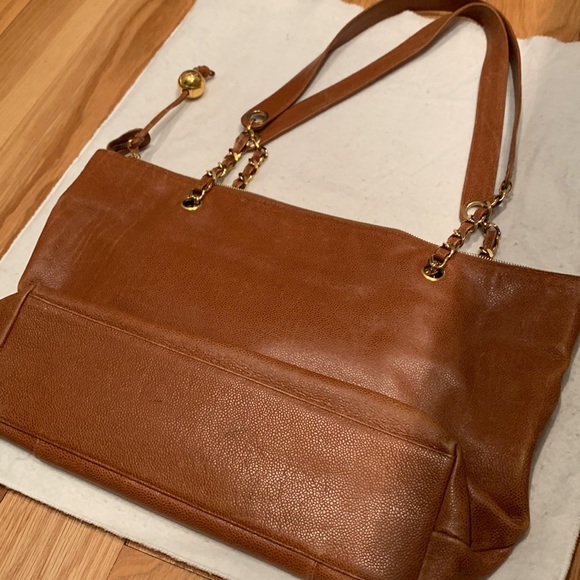 VINTAGE CHANEL Front Pocket Leather Shoulder Bag / Purse - Picture 6 of 11